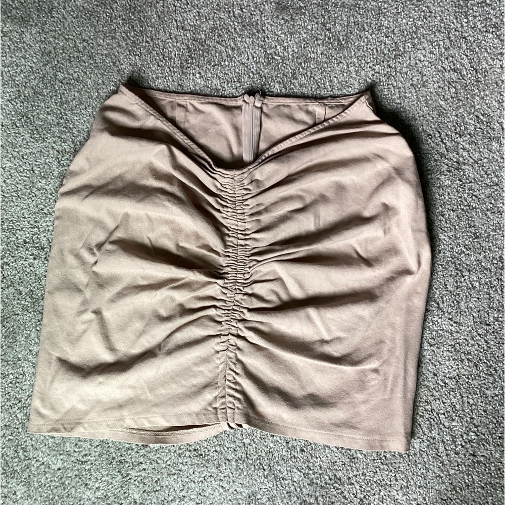 Pretty Little Thing Drawstring Ruched Front Bodycon Skirt with a Zipper